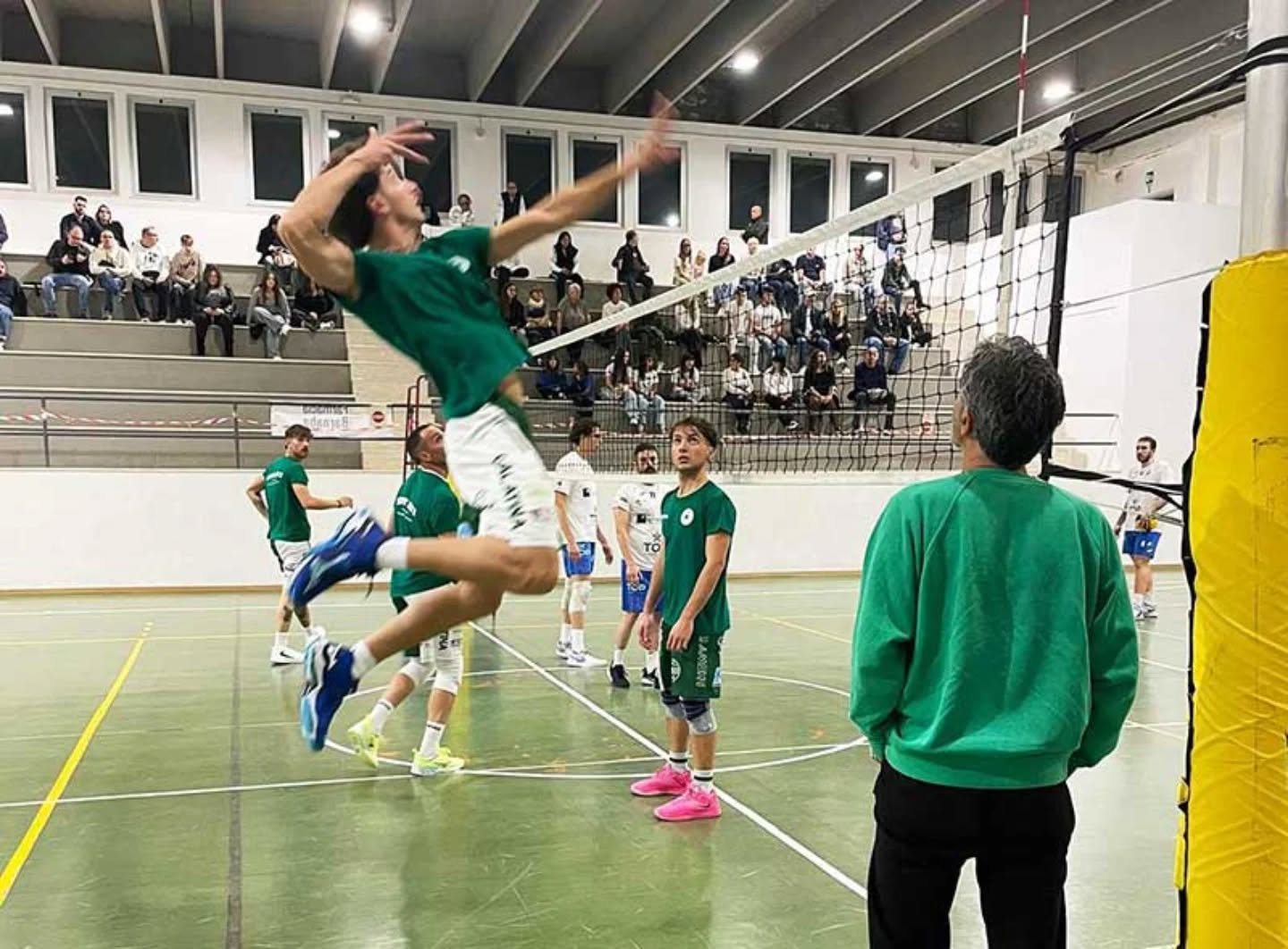 🏐 Ecom Showy Boys Galatina sconfitta per 3-1 nel big match di Fasano
☑️ Leggi articolo su www.showyboys.com